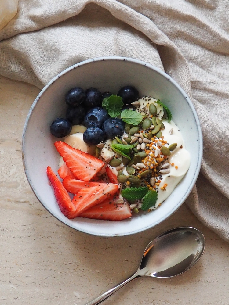 fruit-bowl-met-pitten-en-zaden